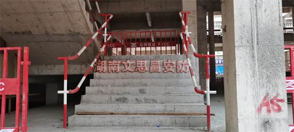 眾祥建設(shè)宏衛(wèi)商業(yè)中心項目工地實景案例